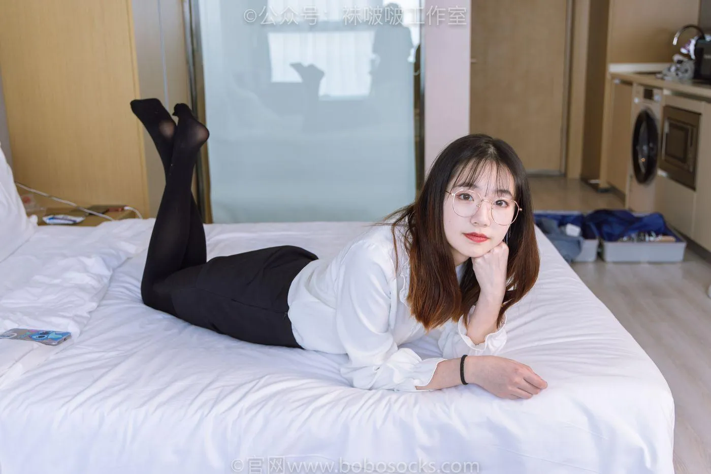 [BoBoSocks袜啵啵]NO.090 小甜豆-高跟鞋、厚黑丝 [140P]插图4